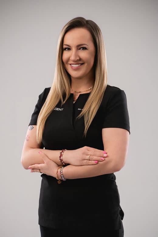 Monika Szymanek – Piwońska Dyplomowana higienistka stomatologiczna