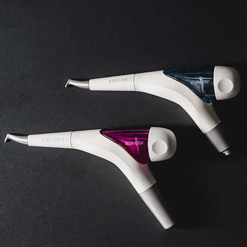 Usunięcie biofilmu za pomocą AIRFLOW®