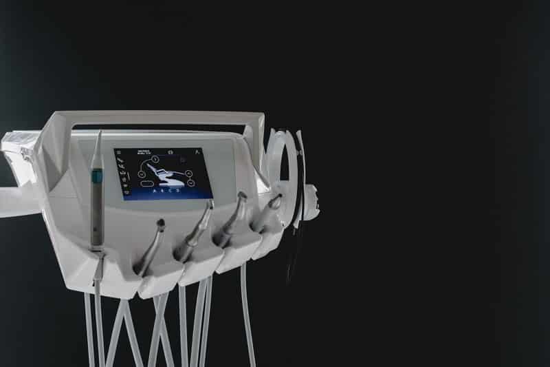 Mikrosilniki chirurgiczne i implantologiczne