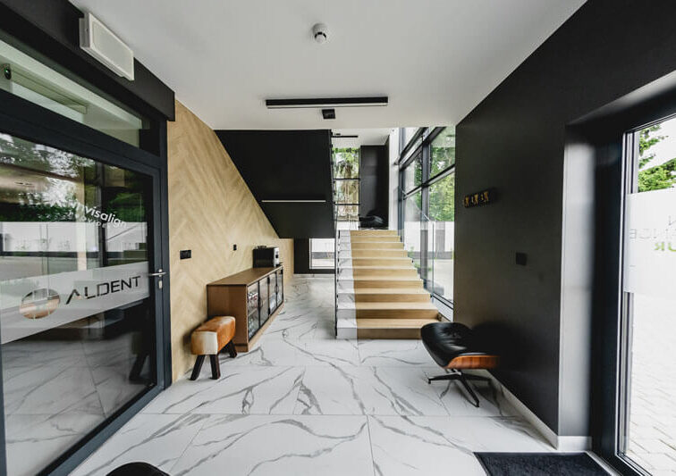 strefa wejściowa nowej kliniki stomatologicznej Aldent Węglin Lublin