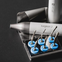 Skaler ultradzwiękowy z oświetleniem LED-owym do chirurgicznego usuwanie ósemek Lublin w ALDENT Skaler ultradzwiękowy z oświetleniem LED-owym do chirurgicznego usuwanie ósemek Lublin w ALDENT